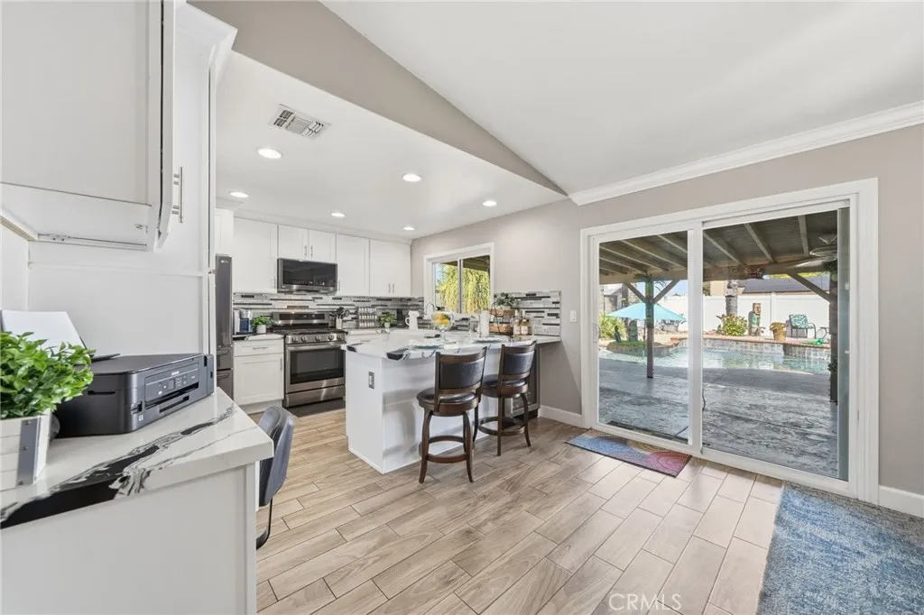 26110 Lazy Creek Road, Menifee, California 92586 home-pic-32