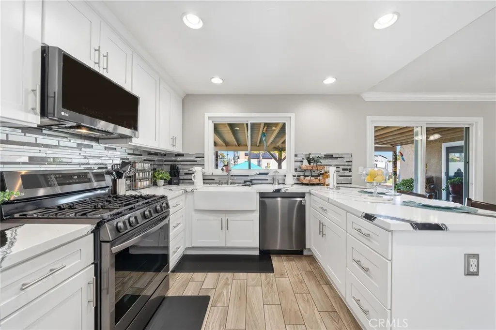26110 Lazy Creek Road, Menifee, California 92586 home-pic-28