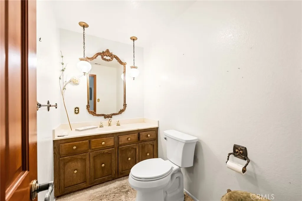 18471 Hillcrest, Villa Park, California 92861 home-pic-24