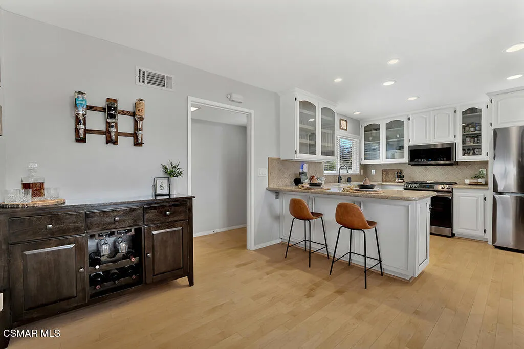 2224 Alscot Avenue, Simi Valley, California 93063 home-pic-7