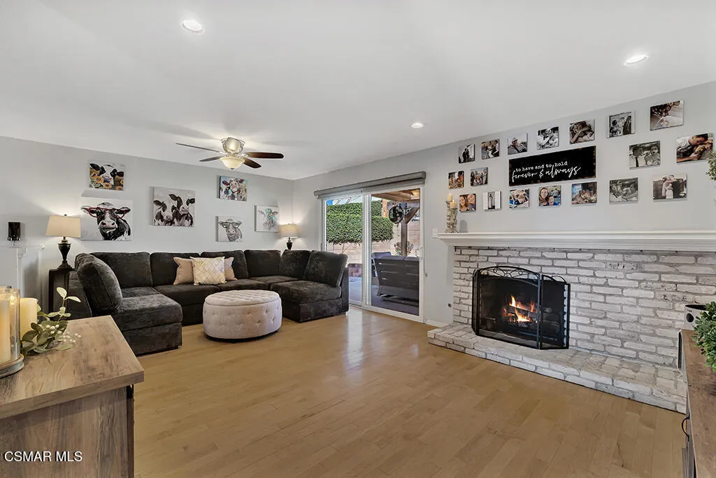 2224 Alscot Avenue, Simi Valley, California 93063 home-pic-2