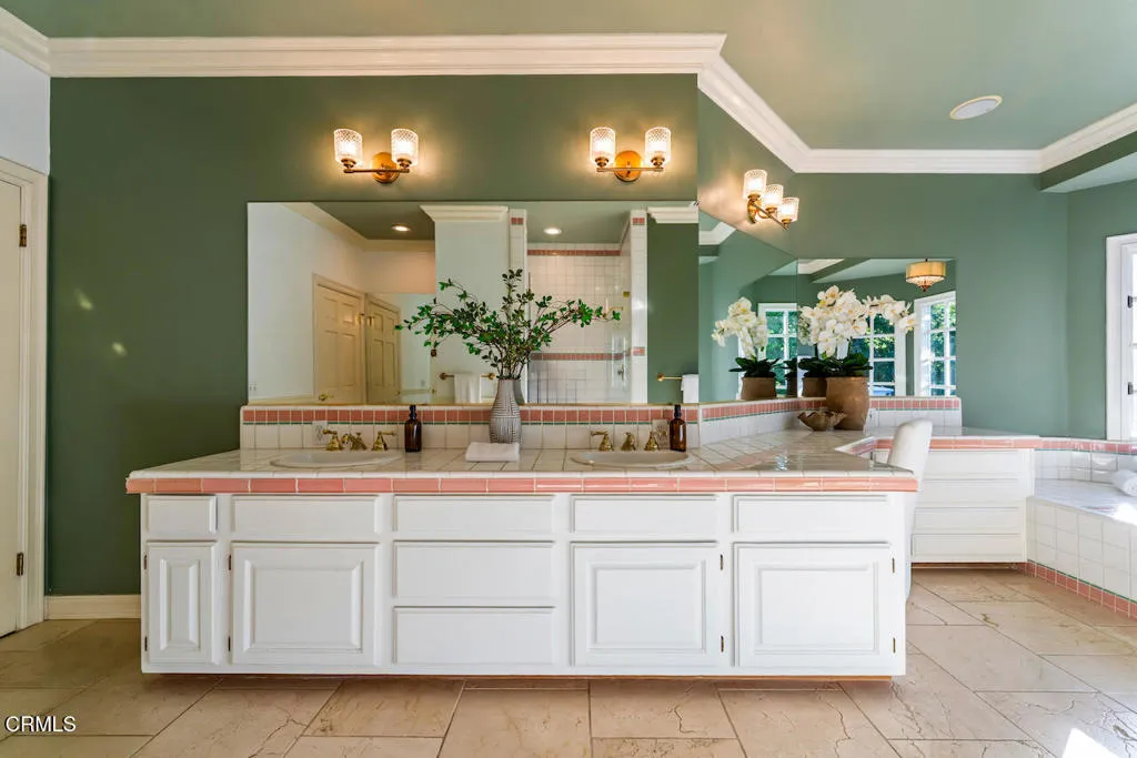 427 Long Canyon Road, Bradbury, California 91008 home-pic-24