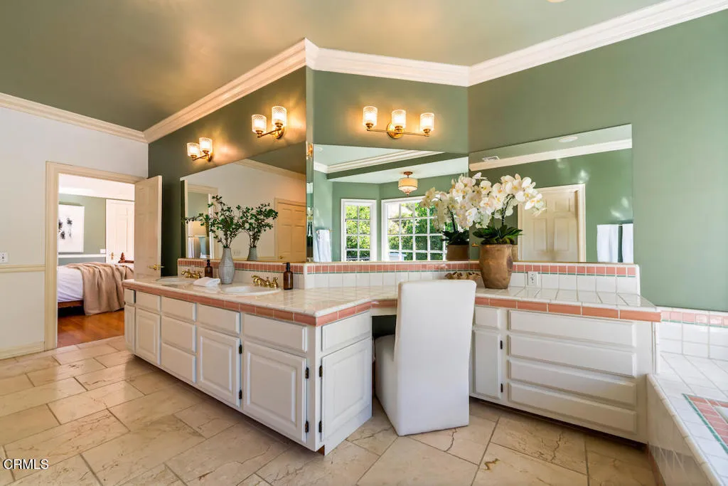 427 Long Canyon Road, Bradbury, California 91008 home-pic-25