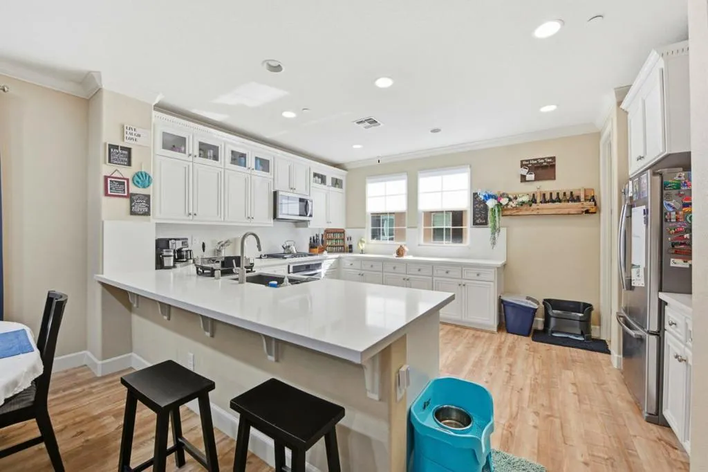 56 Regency Place, Hayward, California 94544 home-pic-11