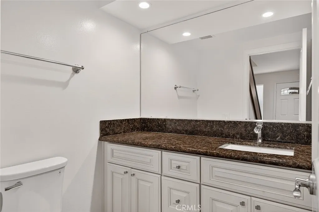 6633 E Paseo Del Norte, Anaheim Hills, California 92807 home-pic-19