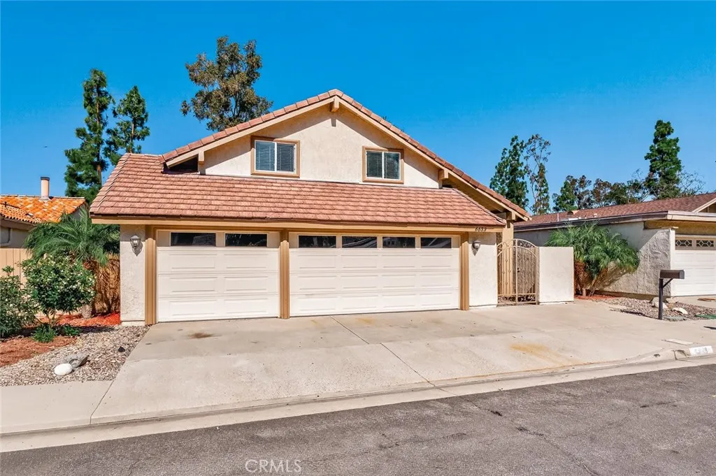 6633 E Paseo Del Norte, Anaheim Hills, California 92807 home-pic-4