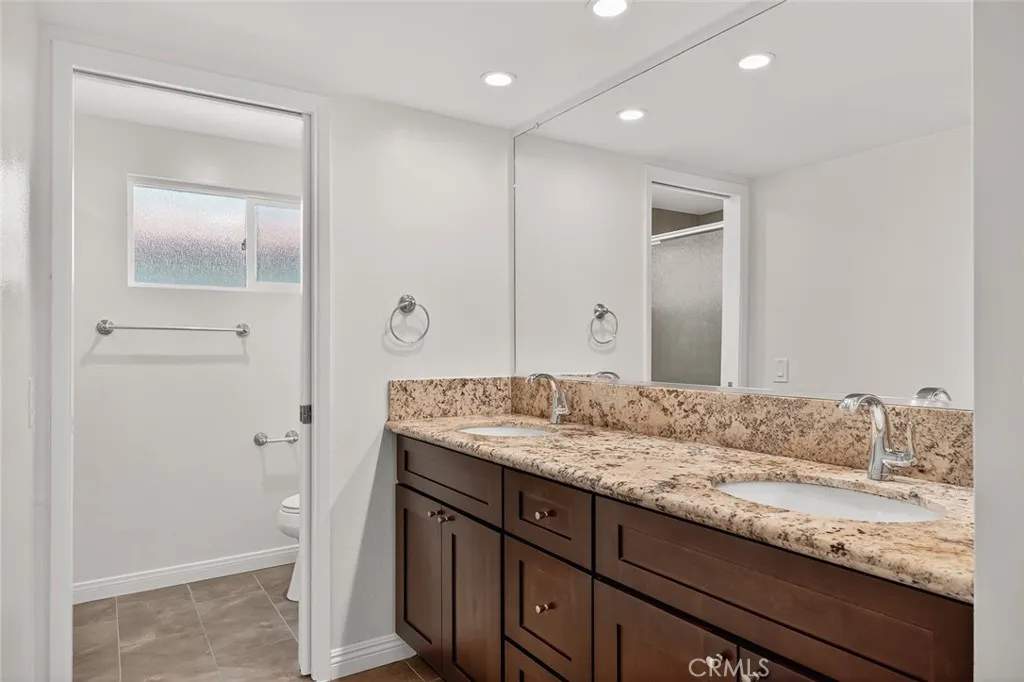 6633 E Paseo Del Norte, Anaheim Hills, California 92807 home-pic-25