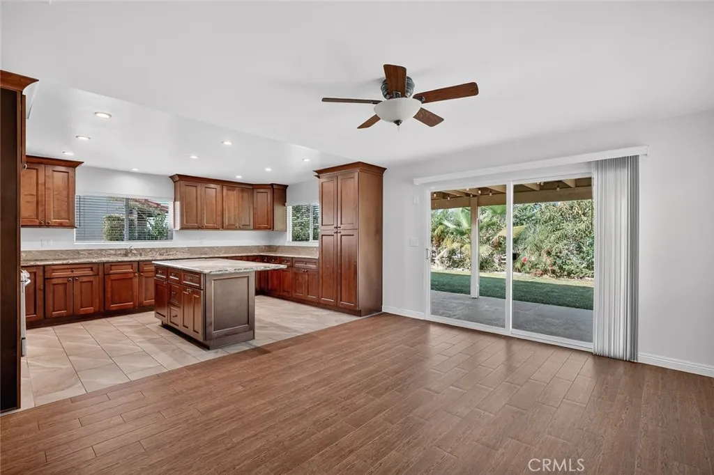 6633 E Paseo Del Norte, Anaheim Hills, California 92807 home-pic-11