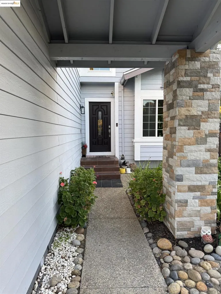 Entrance to property