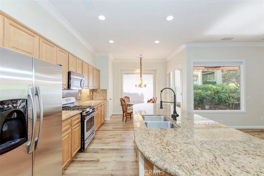 24627 Gleneagles Drive, Corona, California 92883 home-pic-20