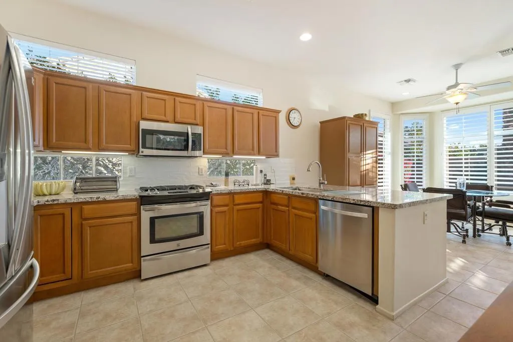 78325 Cloveridge Way, Palm Desert, California 92211 home-pic-22