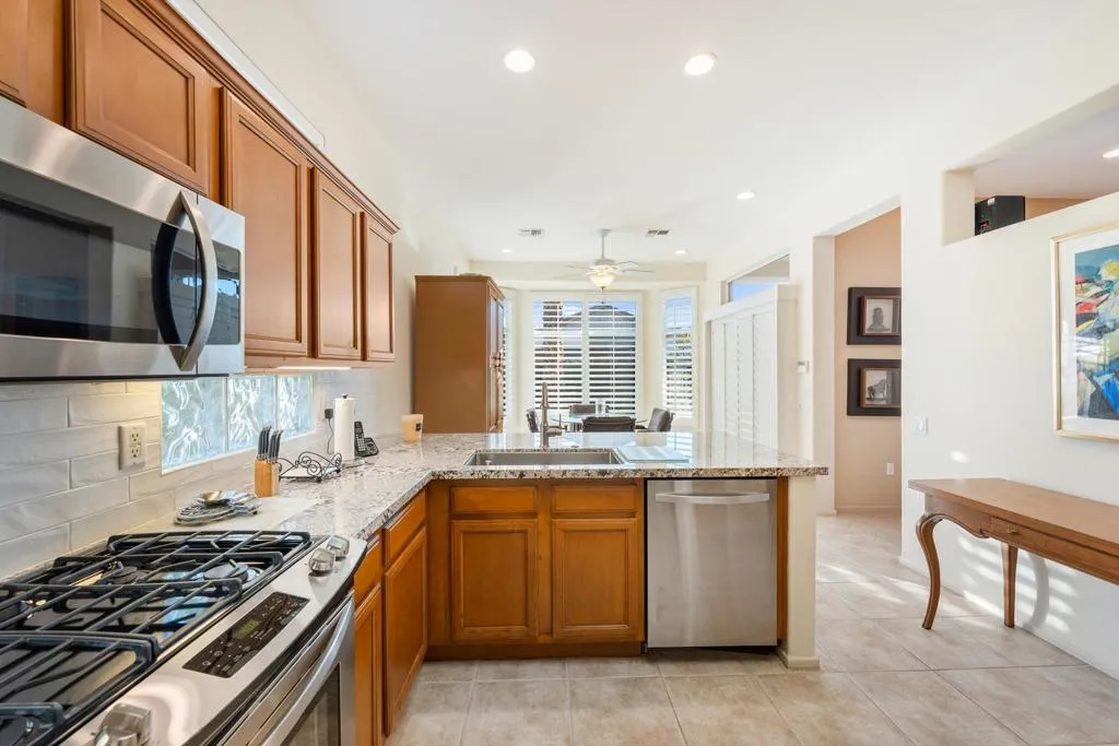 78325 Cloveridge Way, Palm Desert, California 92211 home-pic-24