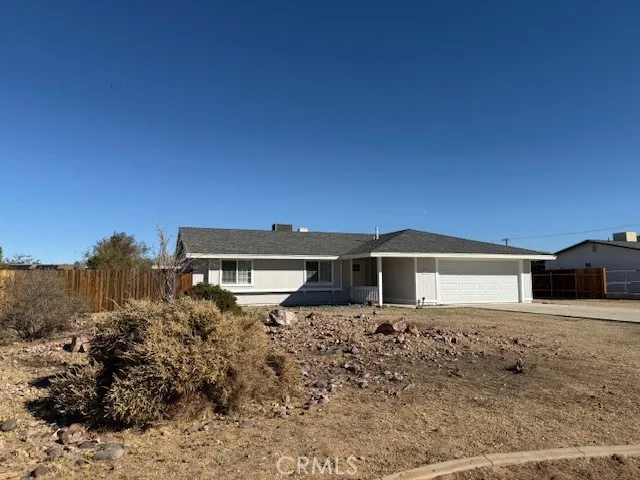 14945 Tonikan, Apple Valley, California 92307 home-pic-2