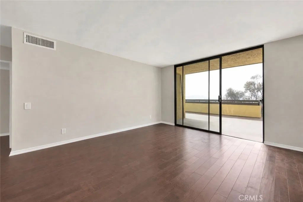 4040 Via Marisol 120, Los Angeles, California 90042 home-pic-6