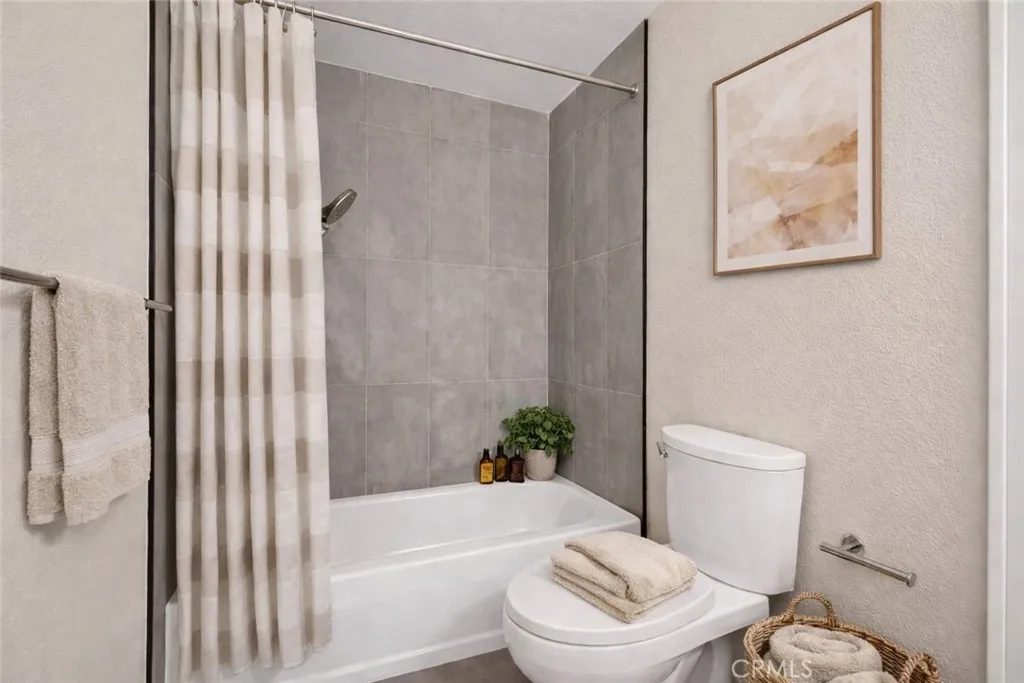4040 Via Marisol 120, Los Angeles, California 90042 home-pic-17