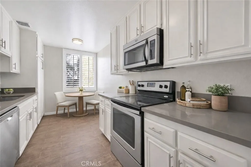 4040 Via Marisol 120, Los Angeles, California 90042 home-pic-7