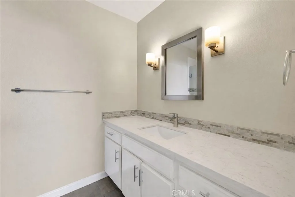 4040 Via Marisol 120, Los Angeles, California 90042 home-pic-23
