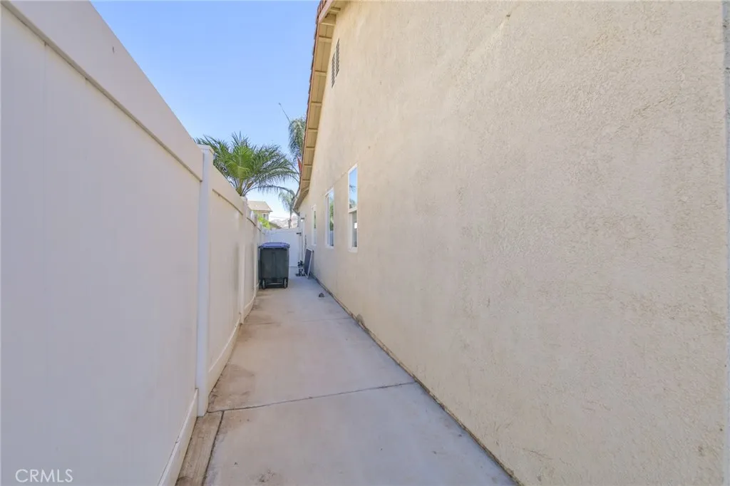 2820 Lake View, Perris, California 92571 home-pic-25