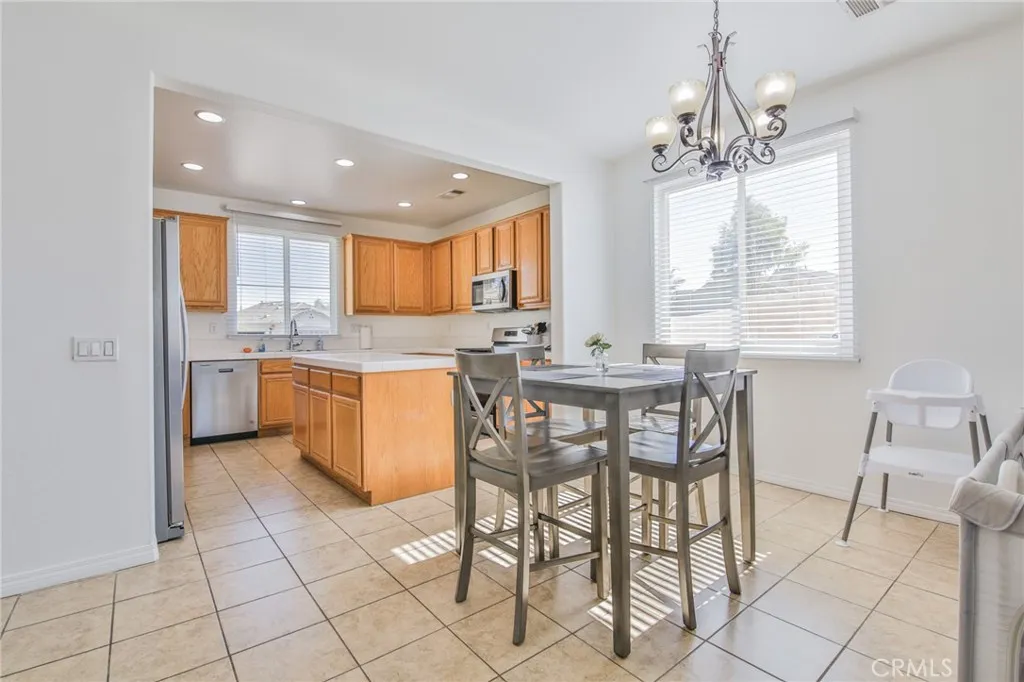 2820 Lake View, Perris, California 92571 home-pic-7