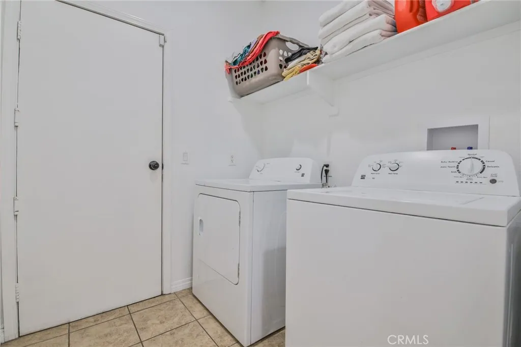 2820 Lake View, Perris, California 92571 home-pic-20