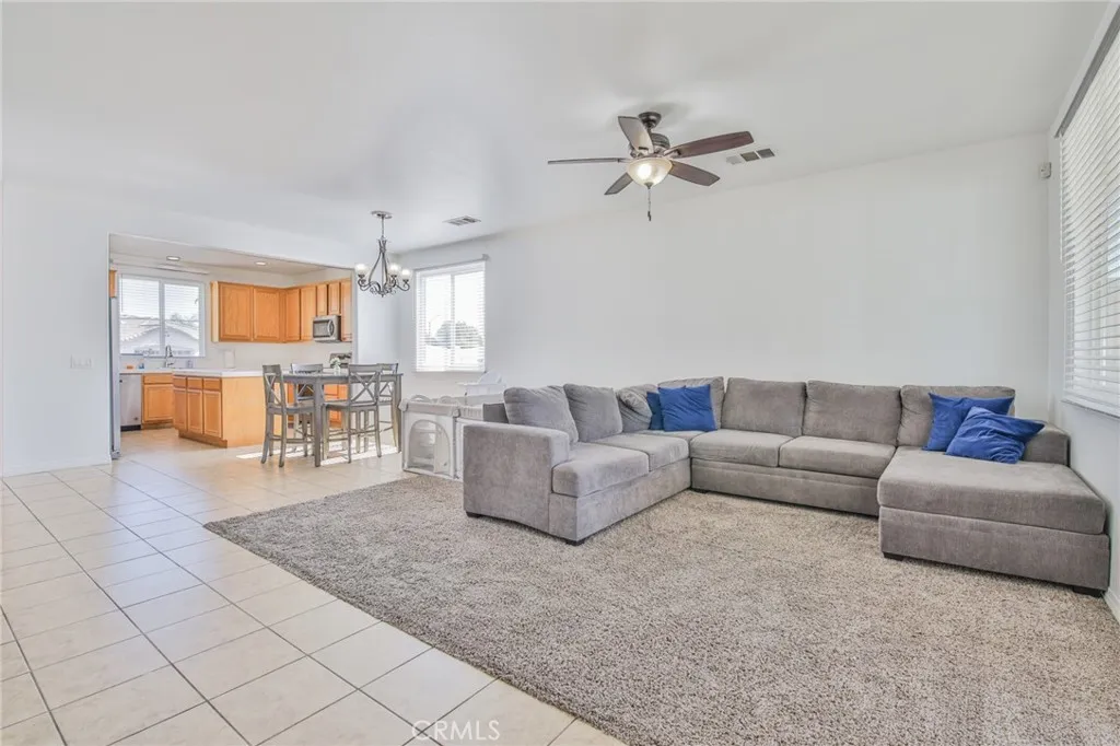 2820 Lake View, Perris, California 92571 home-pic-6