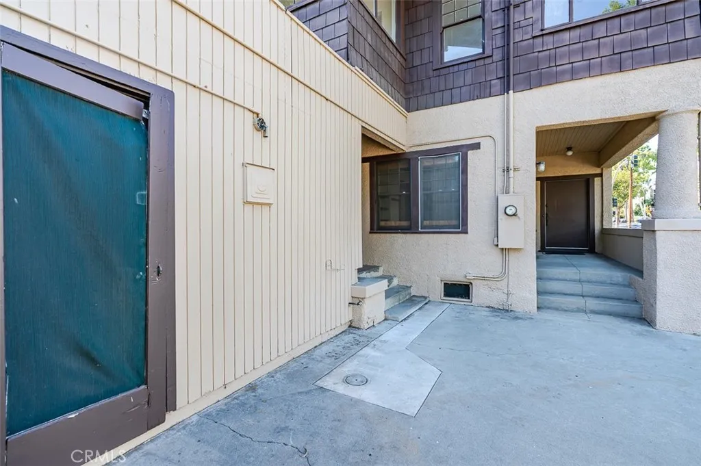584 Saint John, Pasadena, California 91105 home-pic-7