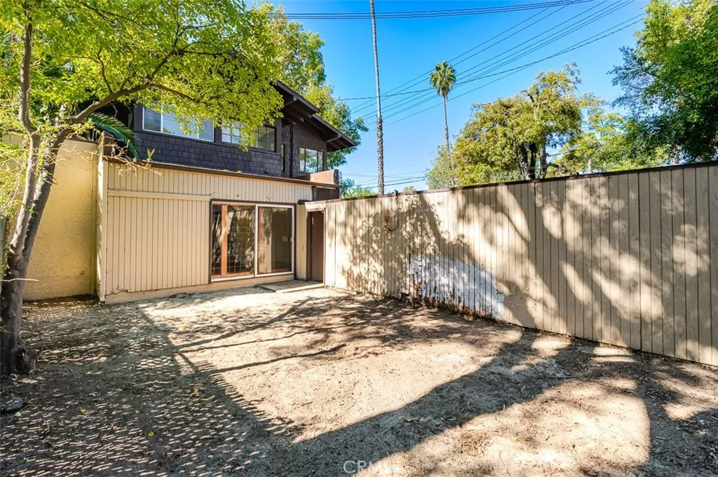 584 Saint John, Pasadena, California 91105 home-pic-46