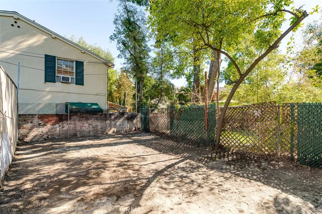 584 Saint John, Pasadena, California 91105 home-pic-45