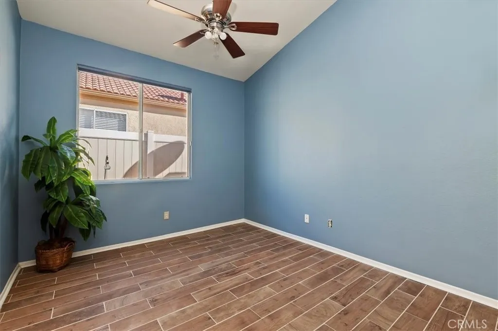 40053 Corte Fortuna, Murrieta, California 92562 home-pic-19