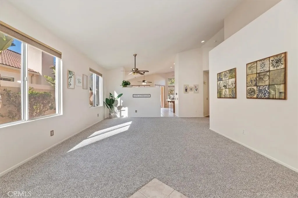 40053 Corte Fortuna, Murrieta, California 92562 home-pic-7