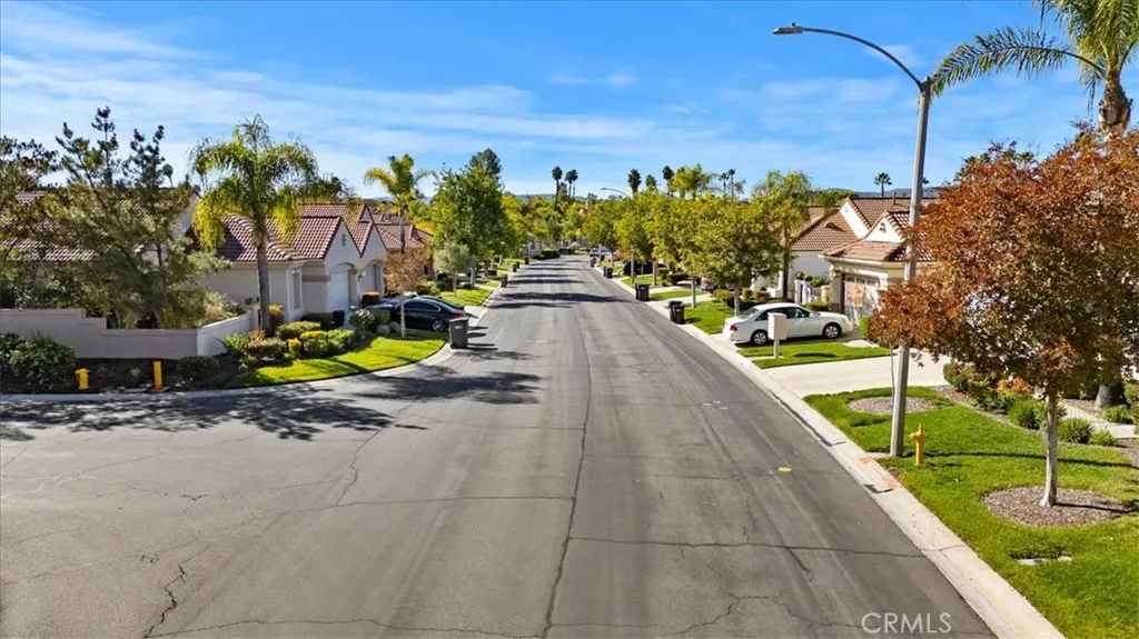 40053 Corte Fortuna, Murrieta, California 92562 home-pic-36