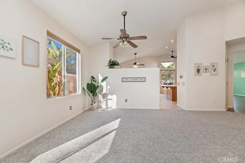 40053 Corte Fortuna, Murrieta, California 92562 home-pic-9