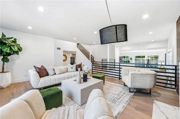 3493 San Marino Circle, Costa Mesa, California 92626