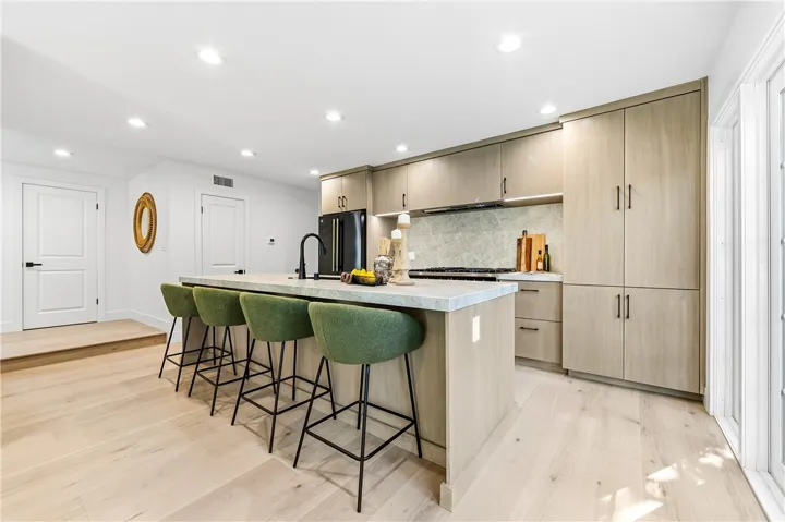 3493 San Marino Circle, Costa Mesa, California 92626