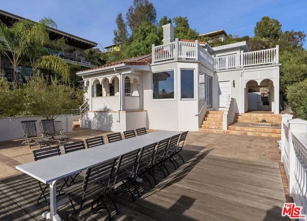 2002 Hillcrest Road, Los Angeles, California 90068 home-pic-7