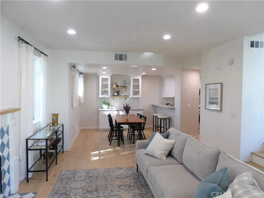 515 Orange Grove Place, Pasadena, California 91103 home-pic-8