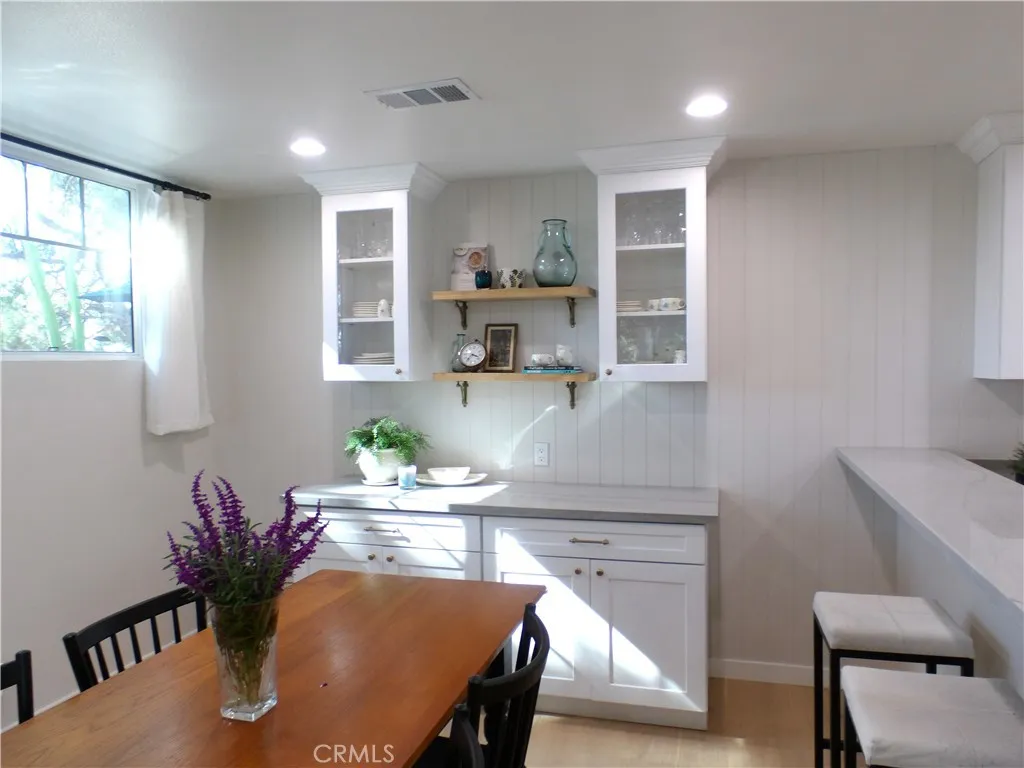 515 Orange Grove Place, Pasadena, California 91103 home-pic-13