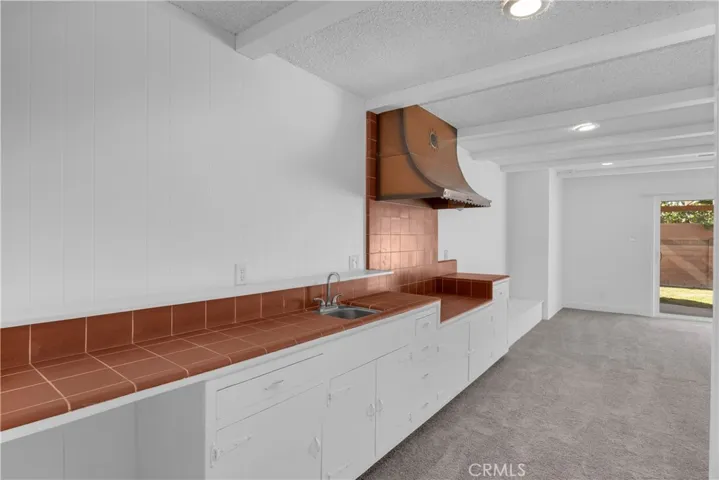 6475 Cerritos, Long Beach, California 90805