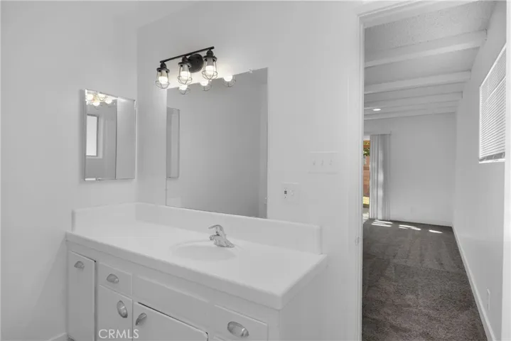 6475 Cerritos, Long Beach, California 90805
