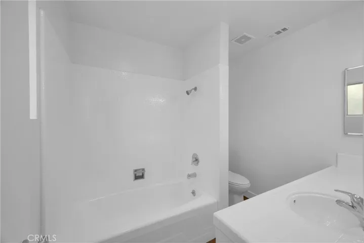 6475 Cerritos, Long Beach, California 90805