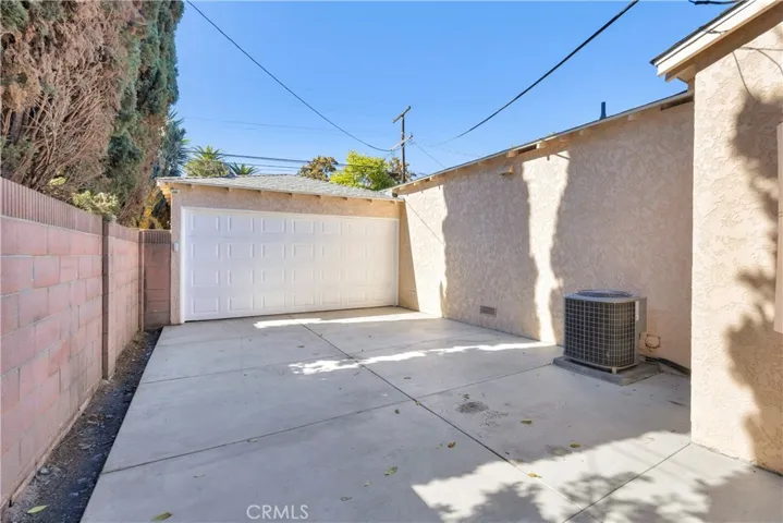 6475 Cerritos, Long Beach, California 90805
