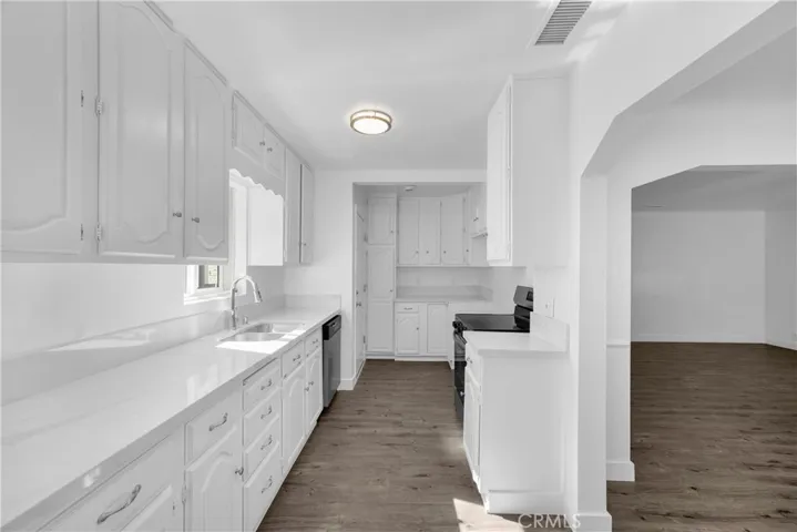 6475 Cerritos, Long Beach, California 90805