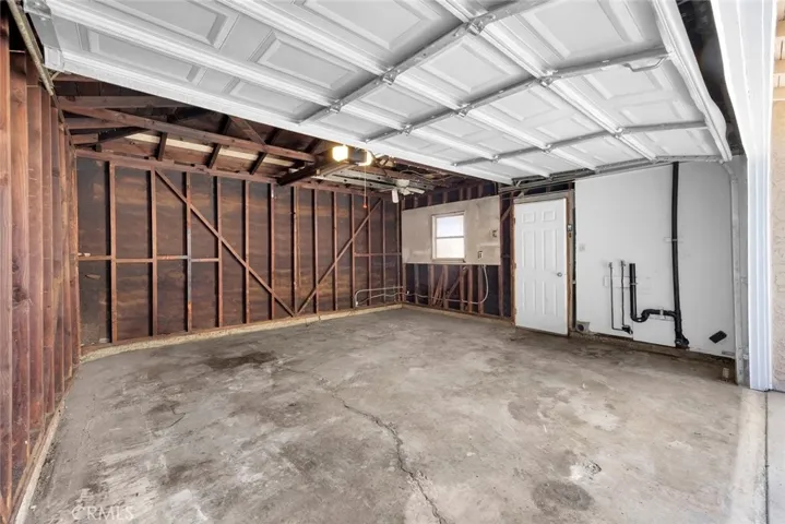 6475 Cerritos, Long Beach, California 90805