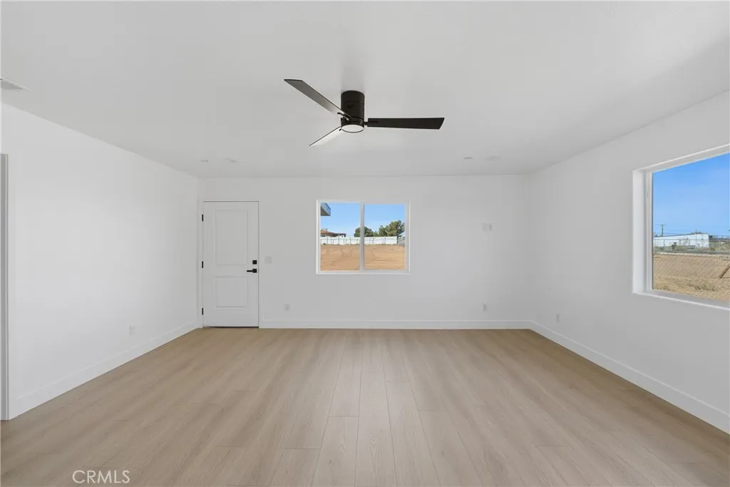 11412 Calcite Street, Hesperia, California 92345 home-pic-20