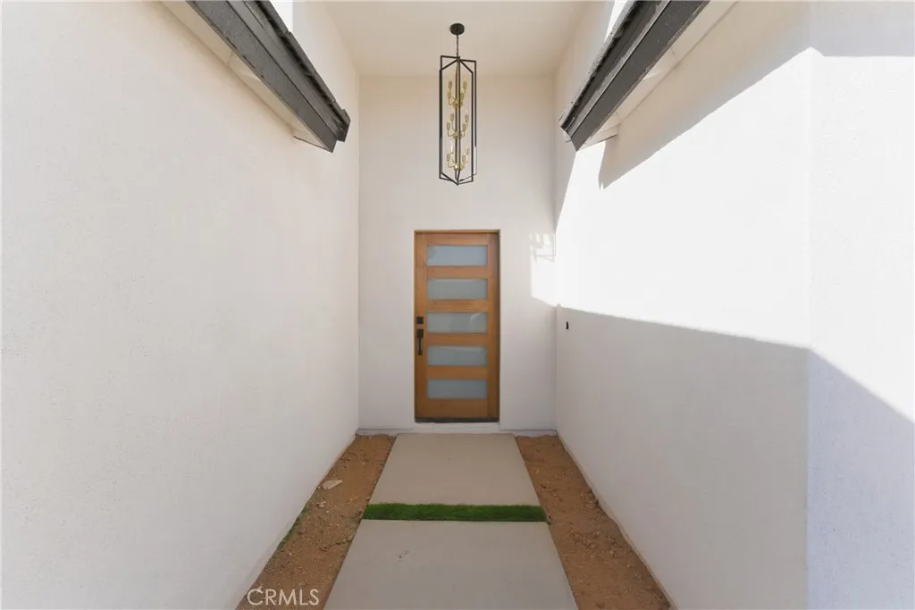 11412 Calcite Street, Hesperia, California 92345 home-pic-3