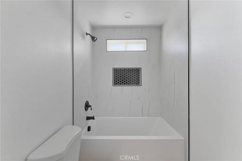 11412 Calcite Street, Hesperia, California 92345 home-pic-32