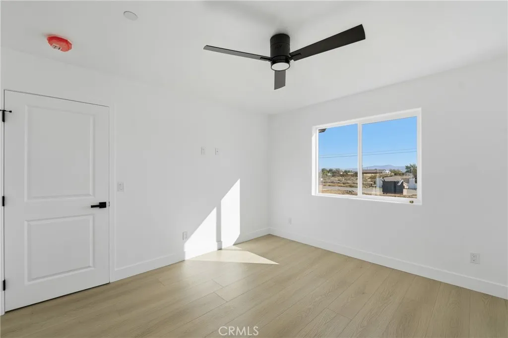 11412 Calcite Street, Hesperia, California 92345 home-pic-30
