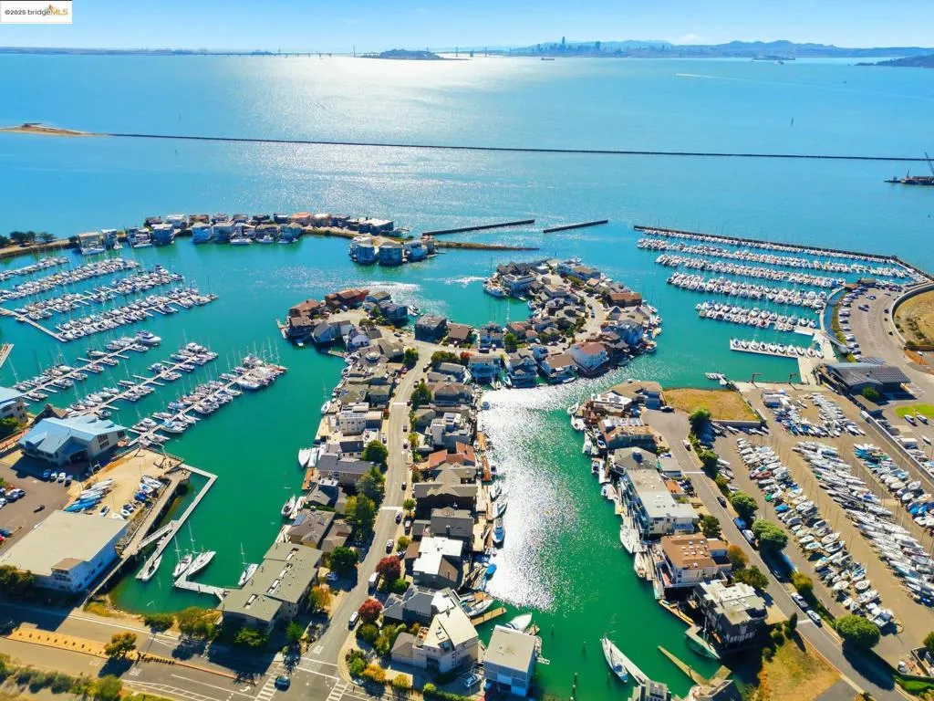 1300 Quarry Ct 212, Richmond, California 94801 home-pic-26