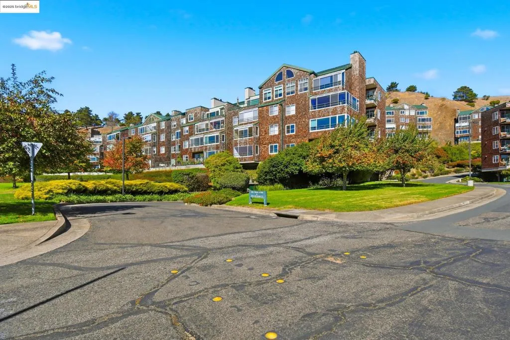 1300 Quarry Ct 212, Richmond, California 94801 home-pic-23