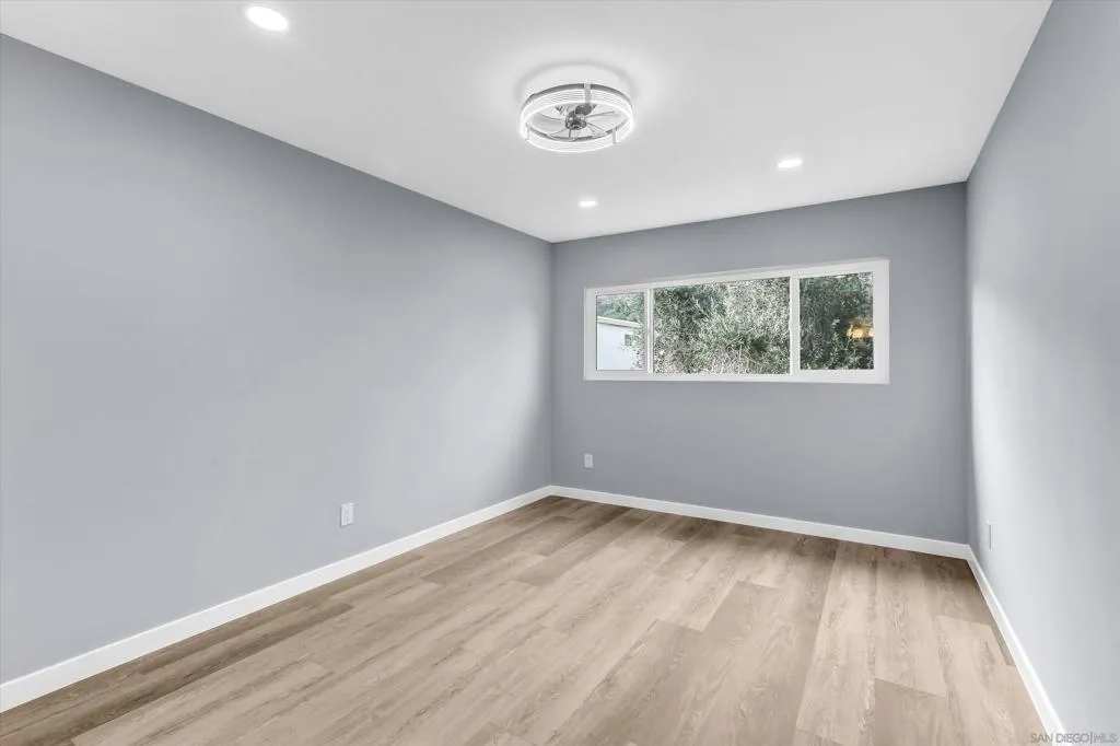 3845 Groton St 4, San Diego, California 92110 home-pic-15